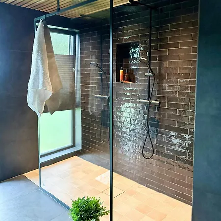 Modern By The In Kvelia *